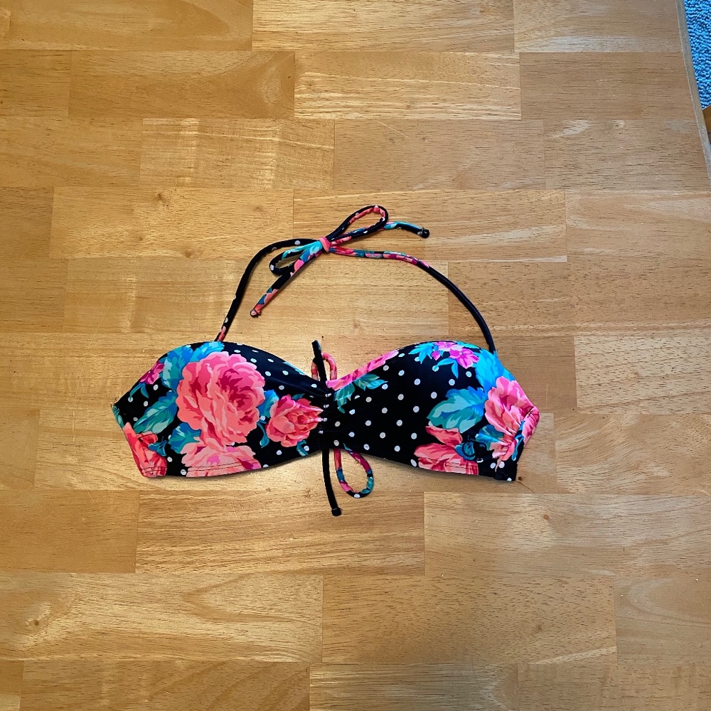 OP Bikini Top Size Small